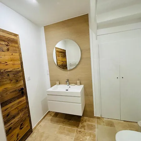 Apartment Vanessa Ruat *